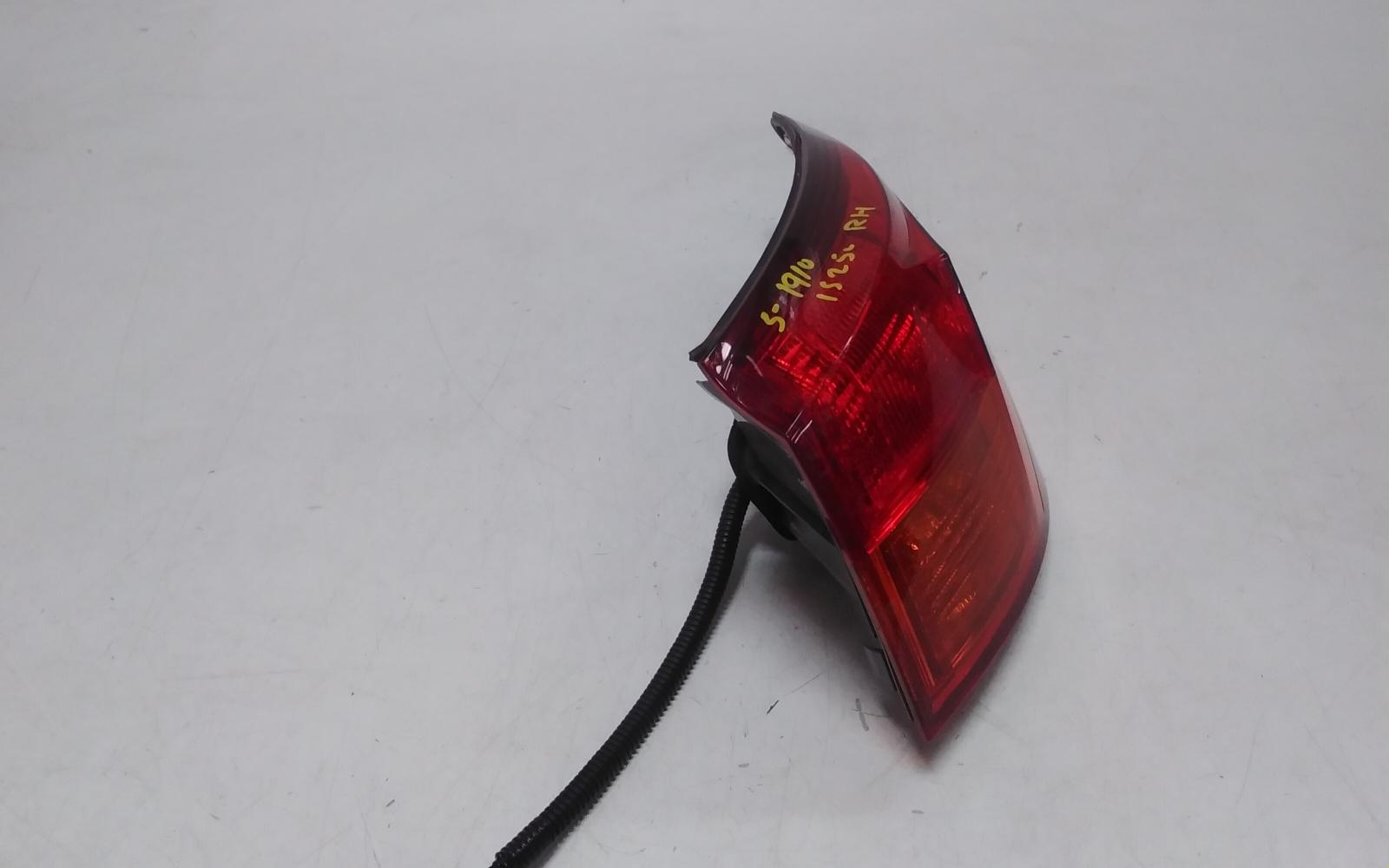 2007 Lexus Is250/is250c Right Taillight View Auto part Right Taillight Lexus Is250/is250c 2007