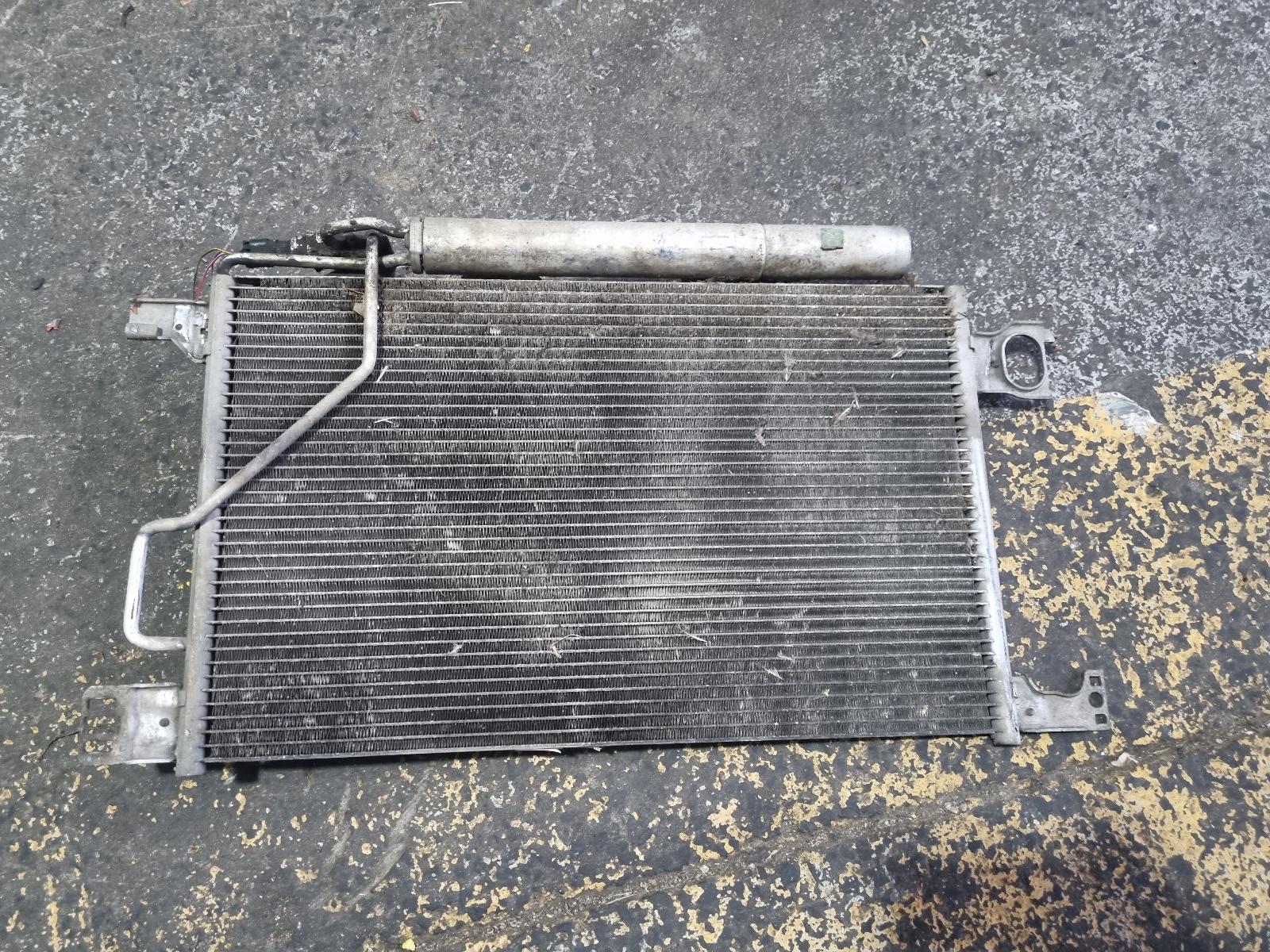 View Auto part A/C Condenser Mercedes C Class 2005