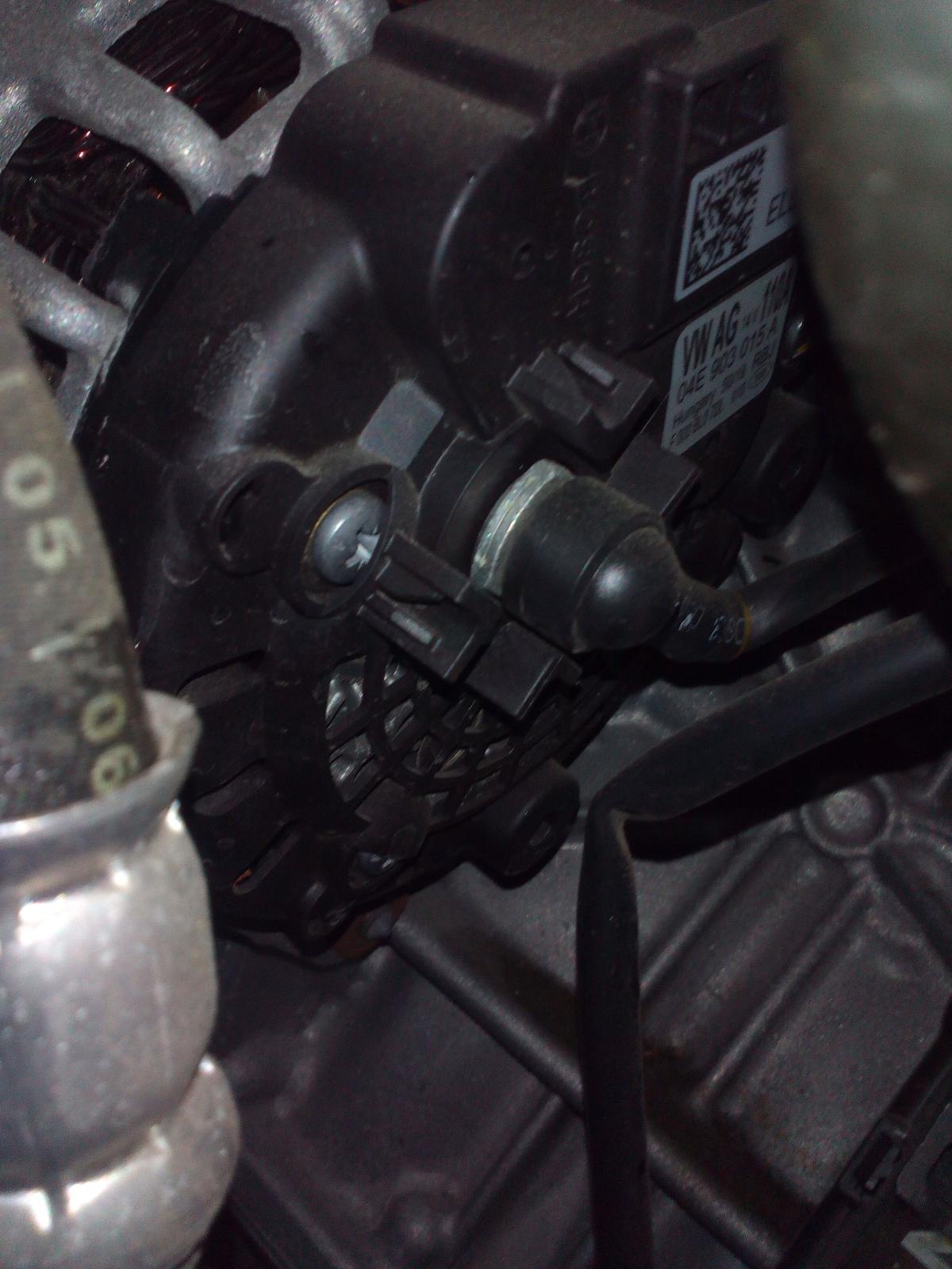 View Auto part Alternator Volkswagen Golf 2020