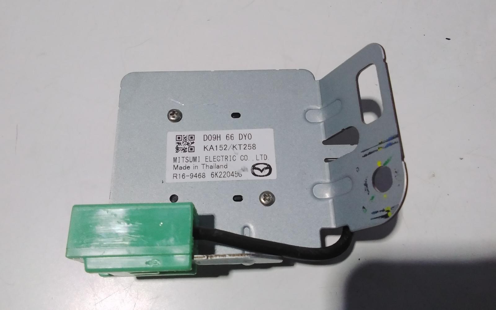 View Auto part Radio/Cd/Dvd/Sat/Tv Mazda Cx3 2017