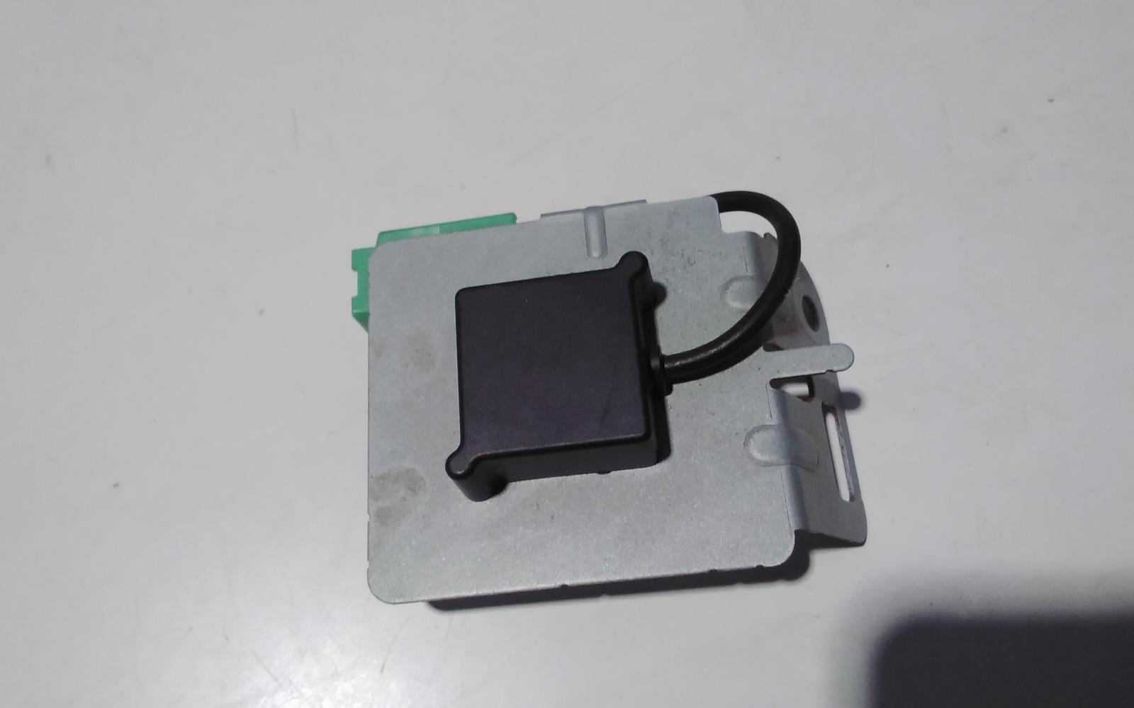 View Auto part Radio/Cd/Dvd/Sat/Tv Mazda Cx3 2017