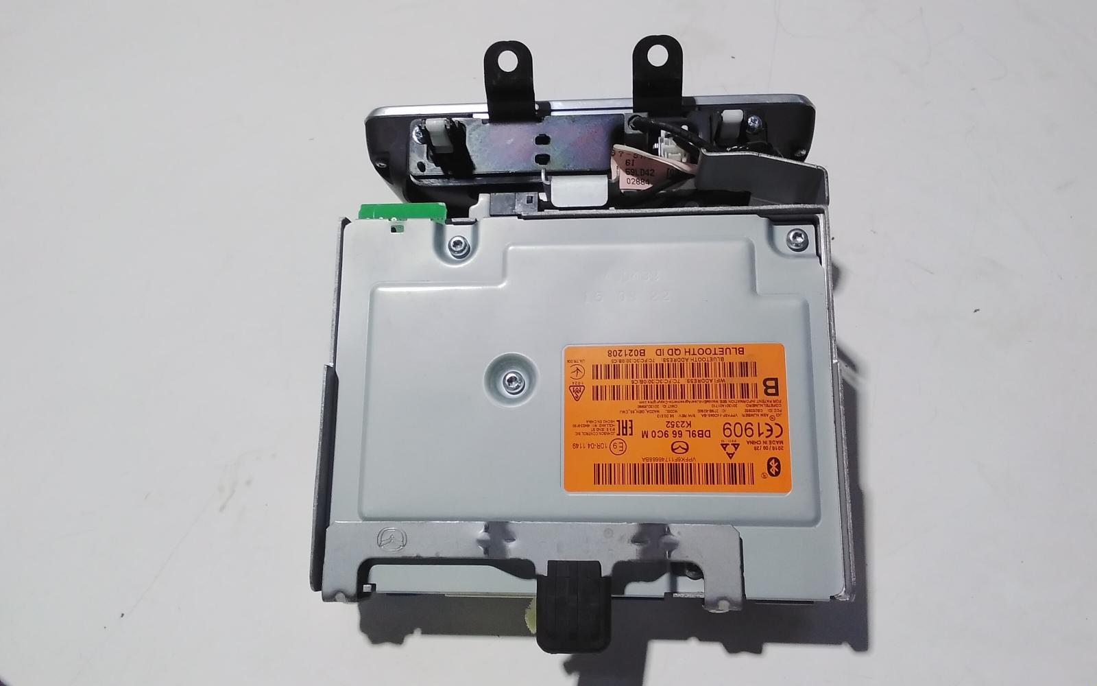 View Auto part Radio/Cd/Dvd/Sat/Tv Mazda Cx3 2017