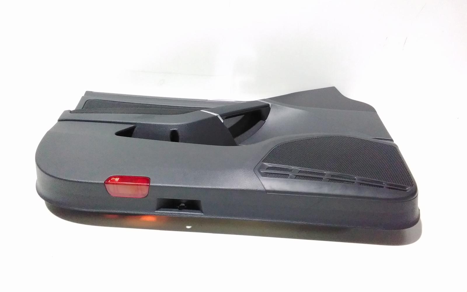 View Auto part Door Trim Volkswagen Golf 2020