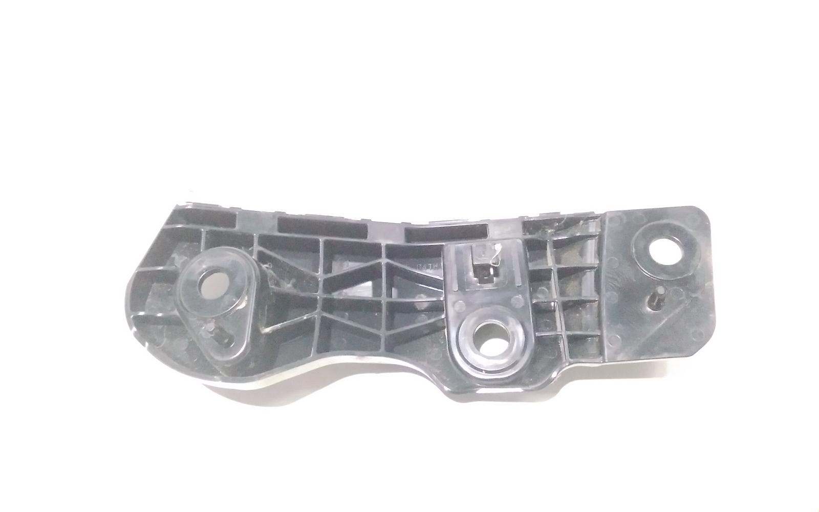 View Auto part Misc Bracket Mazda Cx5 2020