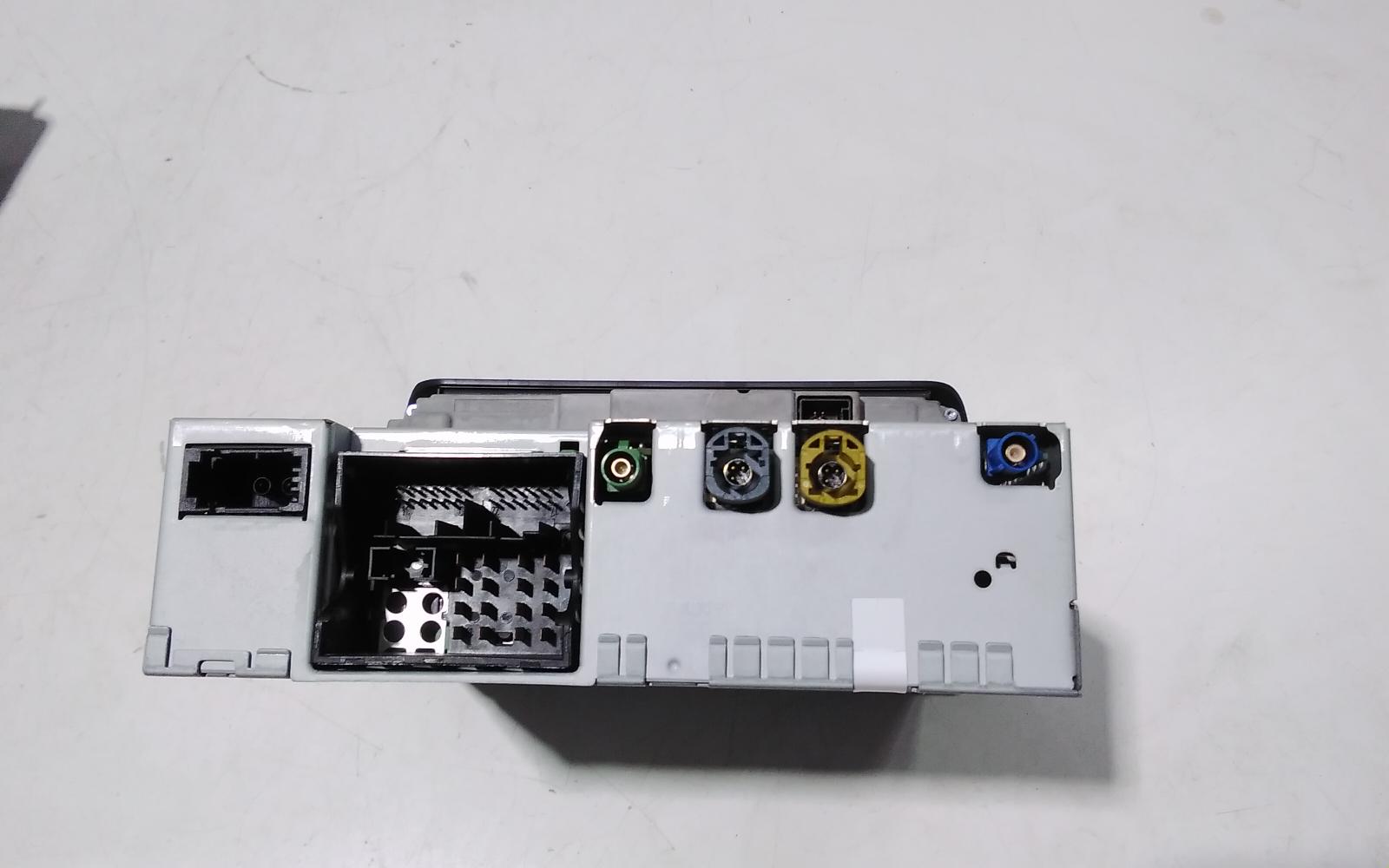 View Auto part Radio/Cd/Dvd/Sat/Tv Audi A1 2016