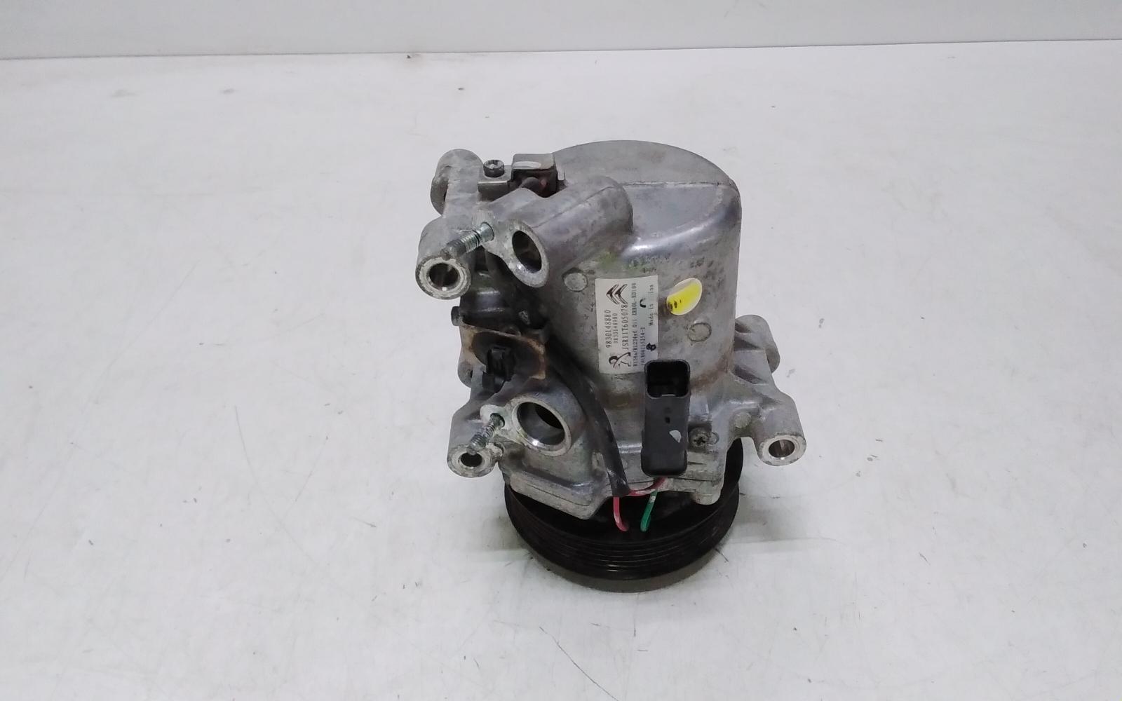 View Auto part A/C Compressor Peugeot Expert 2019