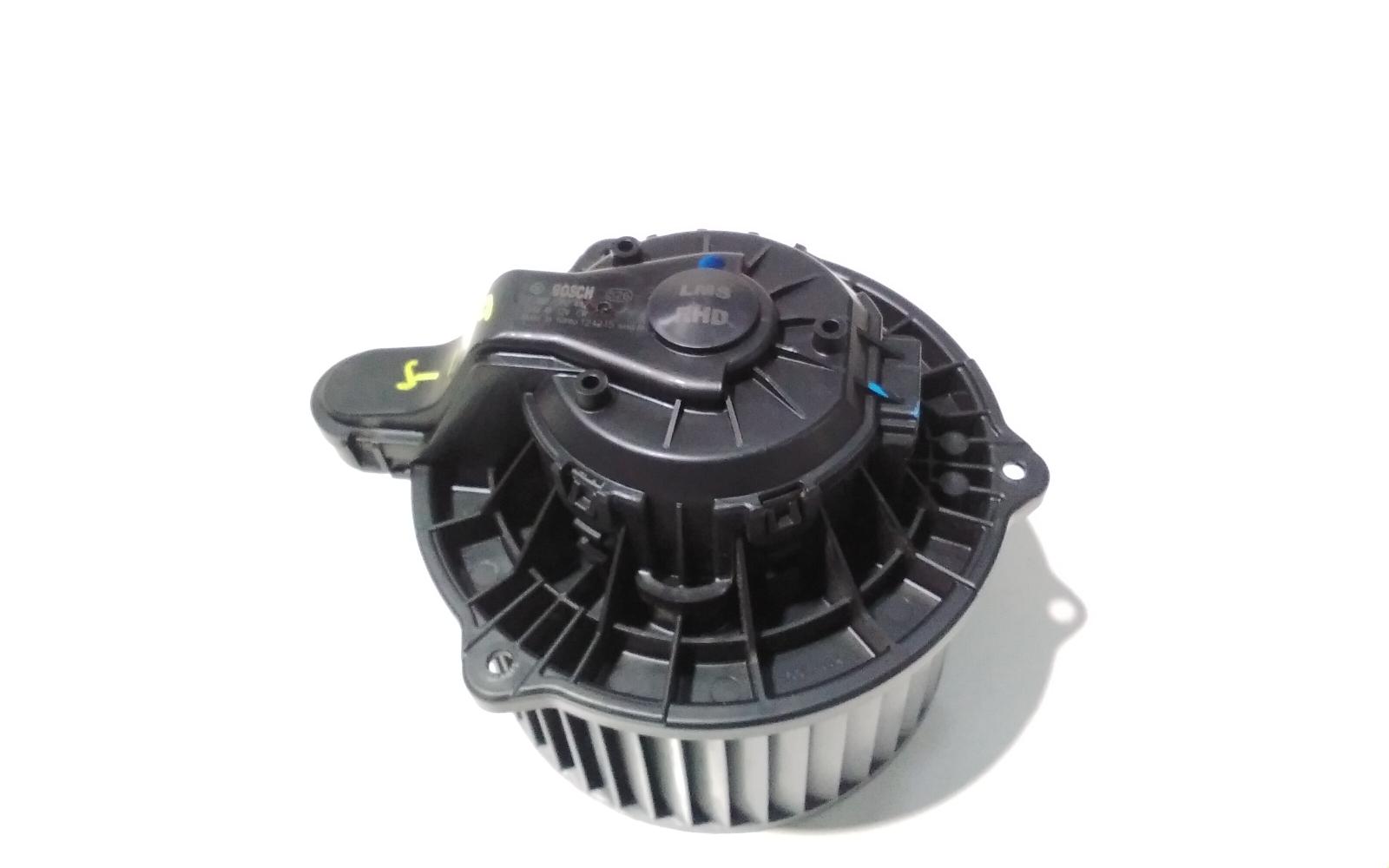 View Auto part Heater Fan Motor Kia Optima 2013