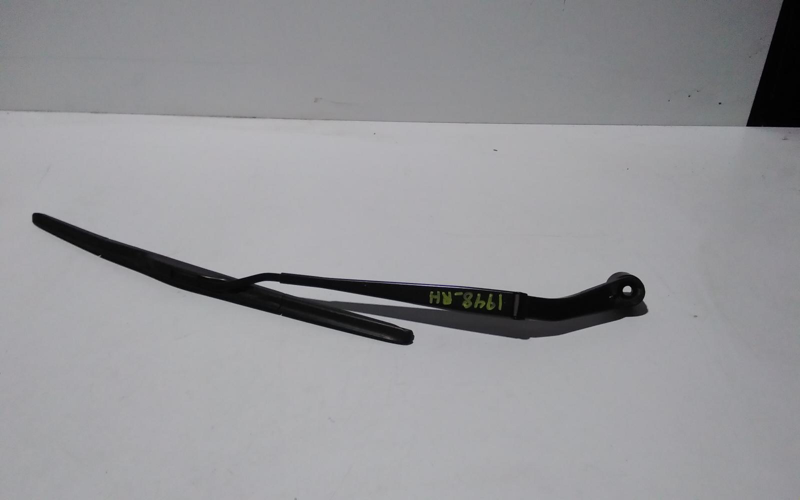 View Auto part Wiper Arm Mitsubishi Triton 2016
