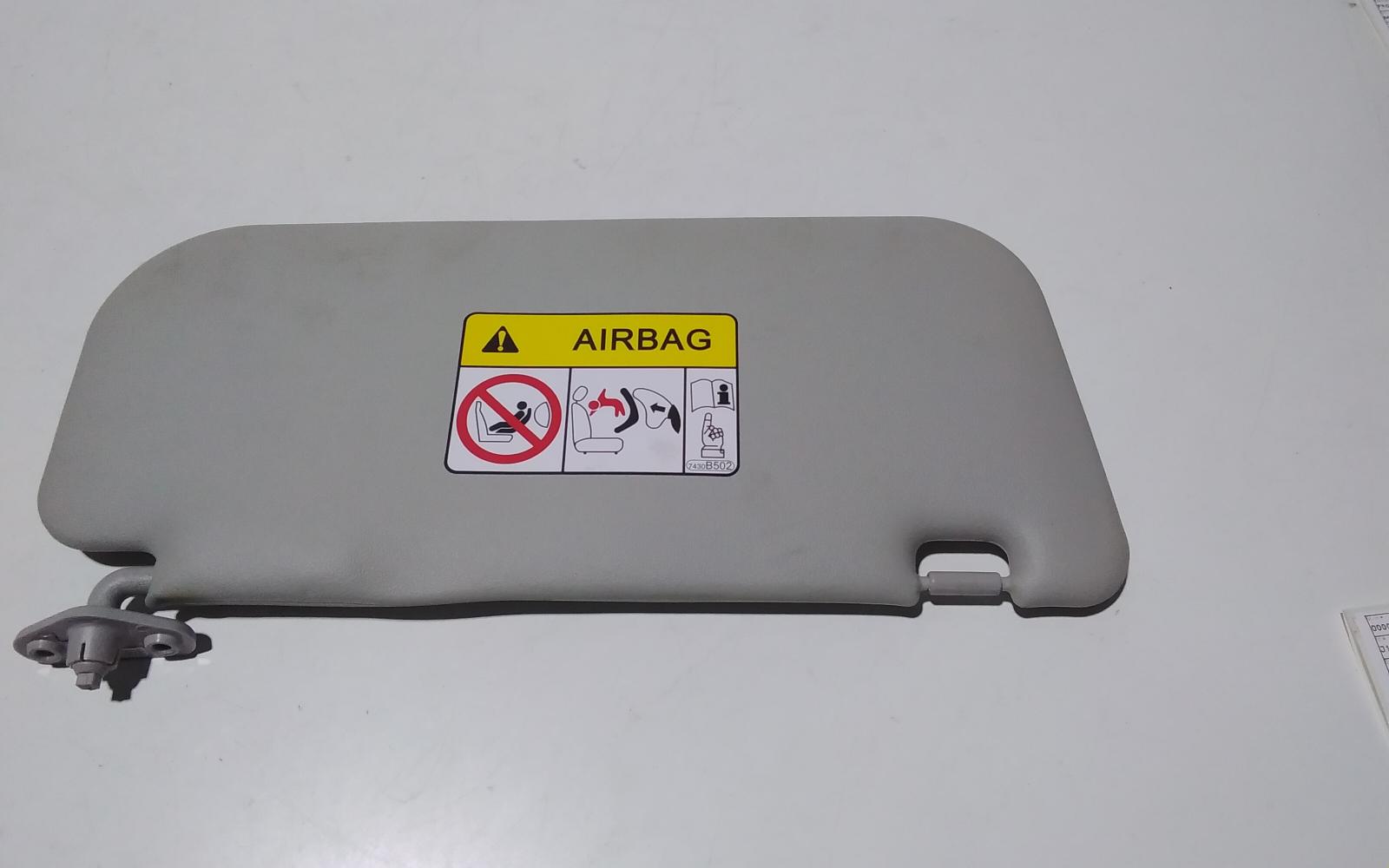 View Auto part Sunvisor Mitsubishi Triton 2016