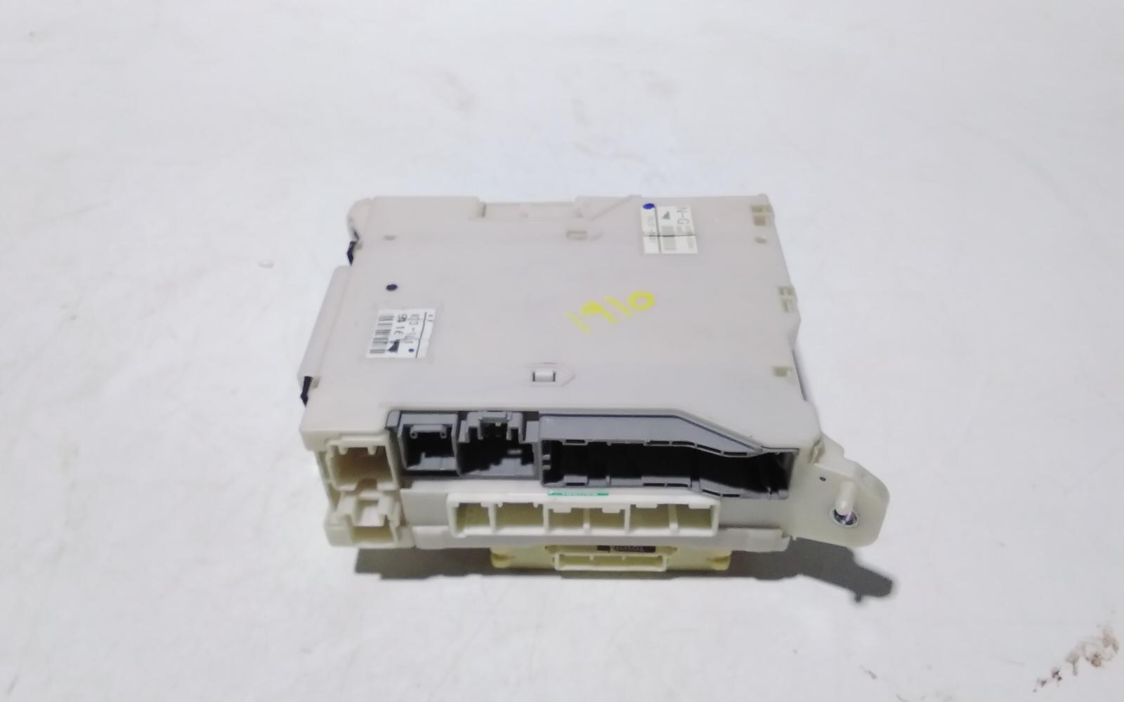 View Auto part Fuse Box Lexus Is250/is250c 2007