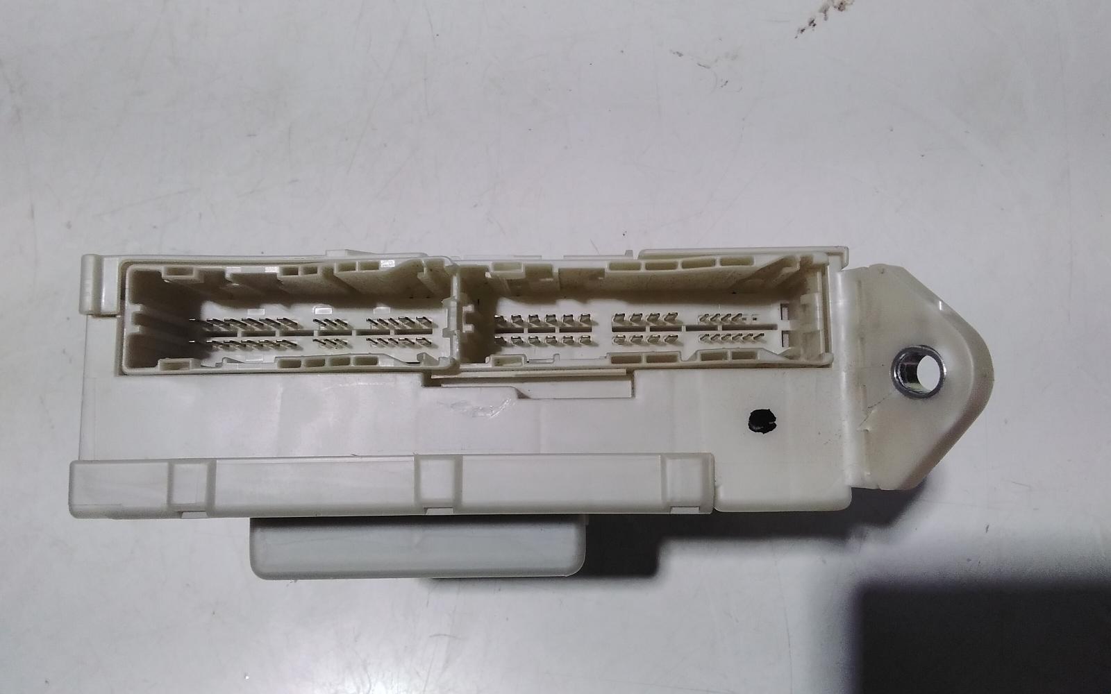 View Auto part Fuse Box Lexus Is250/is250c 2007
