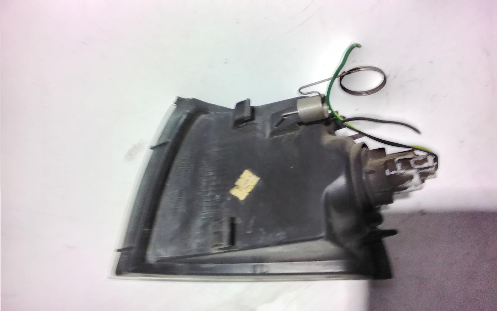 View Auto part Right Indicator/Fog/Side Mitsubishi Magna 1999