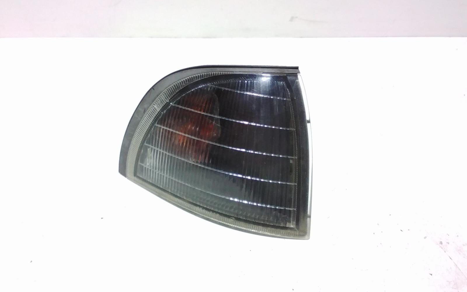 View Auto part Right Indicator/Fog/Side Mitsubishi Magna 1999