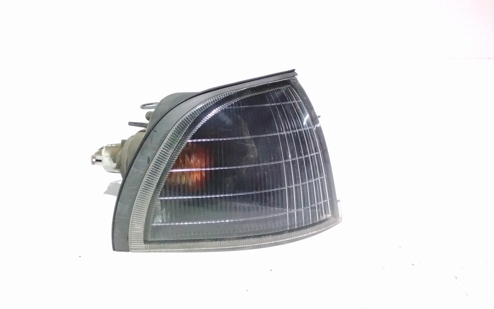 View Auto part Right Indicator/Fog/Side Mitsubishi Magna 1999