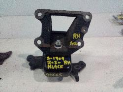 View Auto part Mount Toyota Hiace 2020