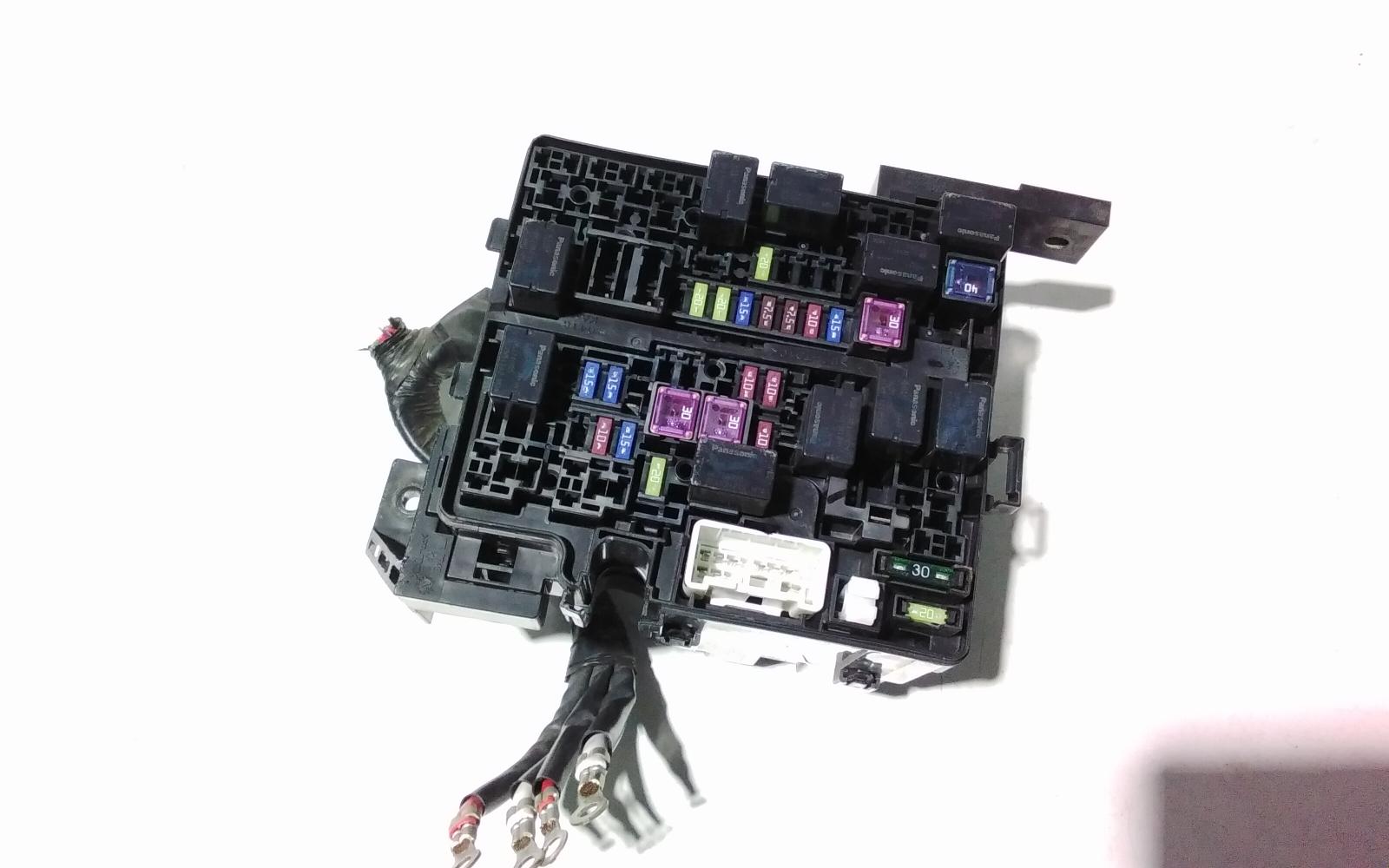 View Auto part Fuse Box Mitsubishi Triton 2016