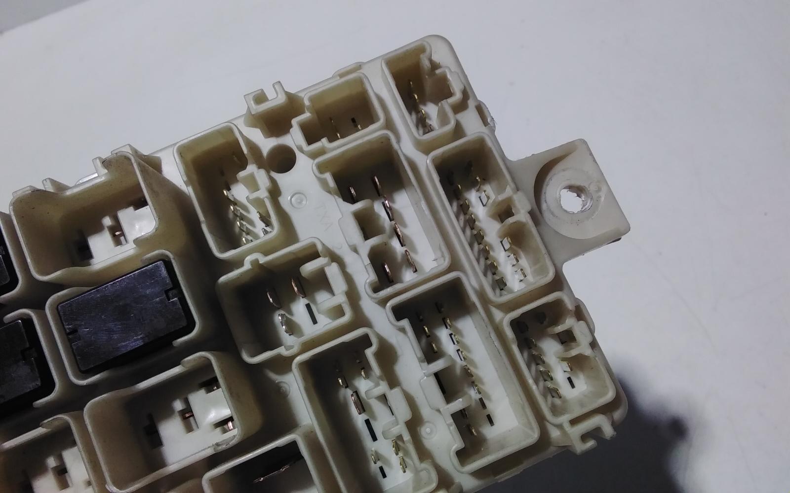 View Auto part Fuse Box Mitsubishi Triton 2016
