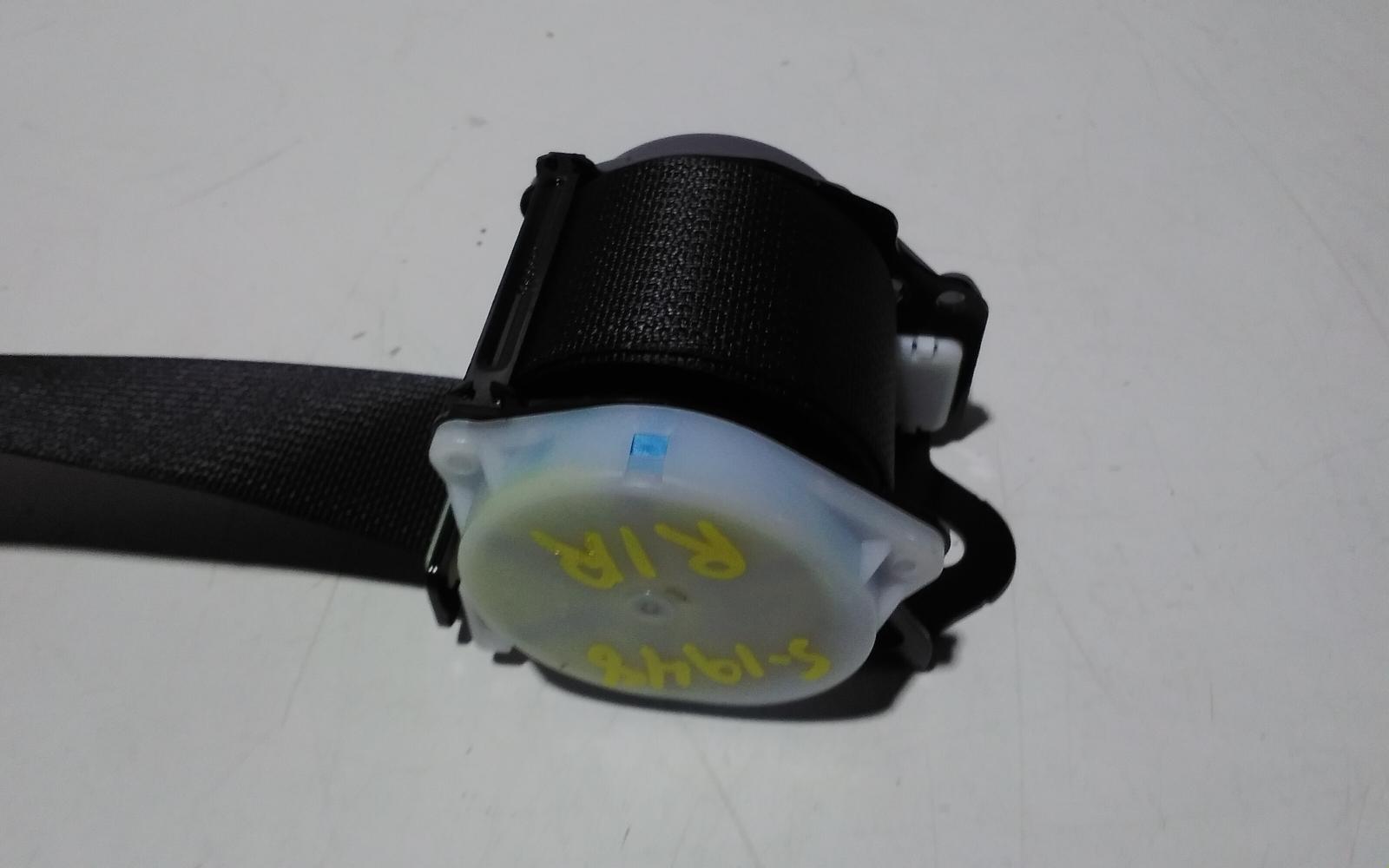 View Auto part Seatbelt/Stalk Mitsubishi Triton 2016